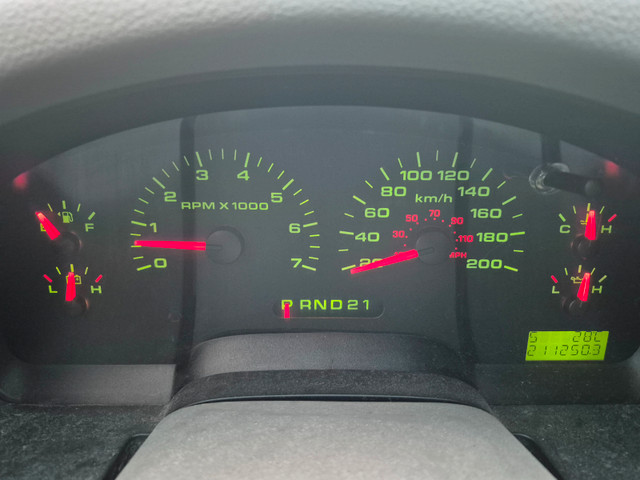 2004 - F150 -  211km - Remote Starter - V8 4.6L in Cars & Trucks in Ottawa - Image 4