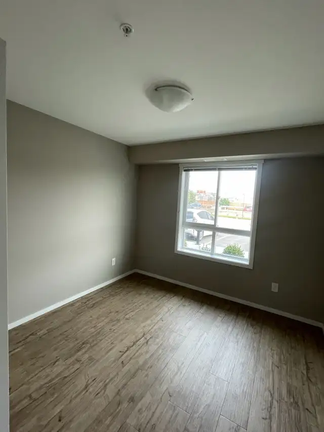 PRIVATE ROOM FOR FEMALE