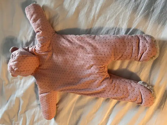 Baby Gap bathing/ snowsuit newborn up to 7 Ibs in Bathing & Changing in Ottawa - Image 7