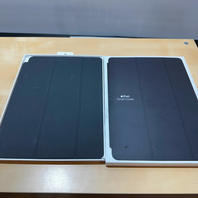 Apple Smart Cover for Apple iPad (9/8/7th Gen) & iPad Air (3rd) in iPads & Tablets in Hamilton