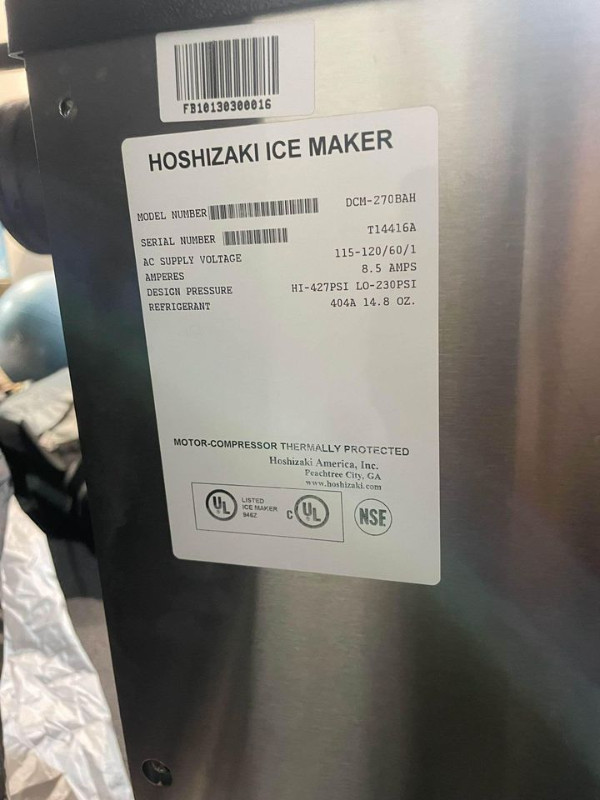 Commercial Ice Machine For Sale in Other in Abbotsford - Image 2