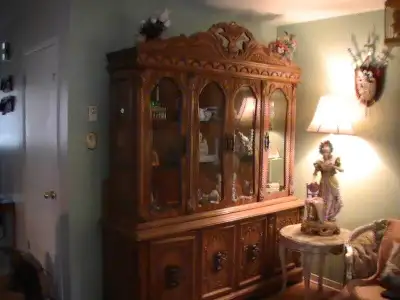Vaissellier Vintage / Vintage Hutchet  L@@K, View more