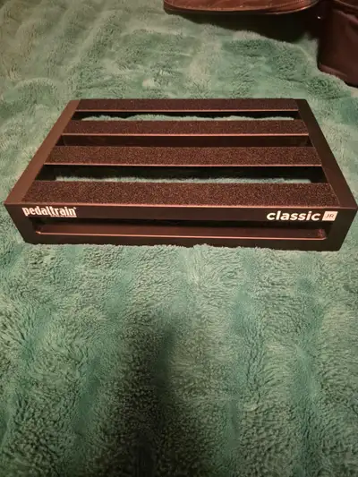 REDUCED! Pedaltrain Classic Jr. And Soft Case, View more