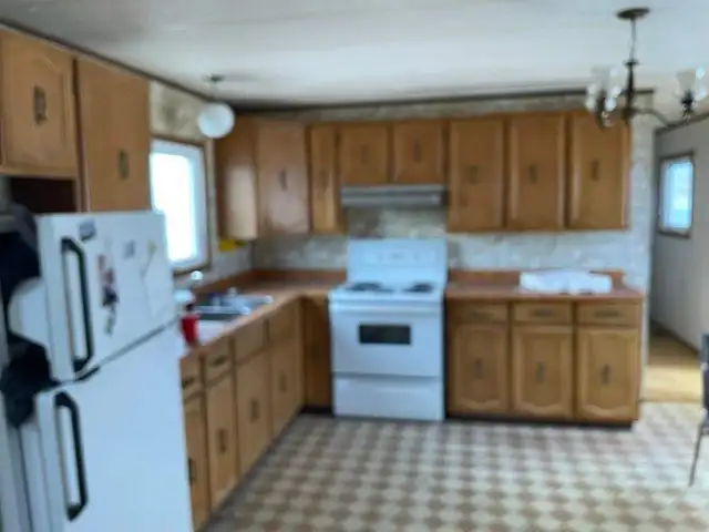 Mobile Home - To be Moved in Houses for Sale in Saskatoon - Image 3