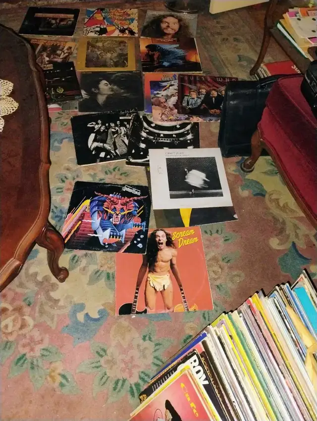vintage records and stereo components  in Stereo Systems & Home Theatre in Markham / York Region - Image 8