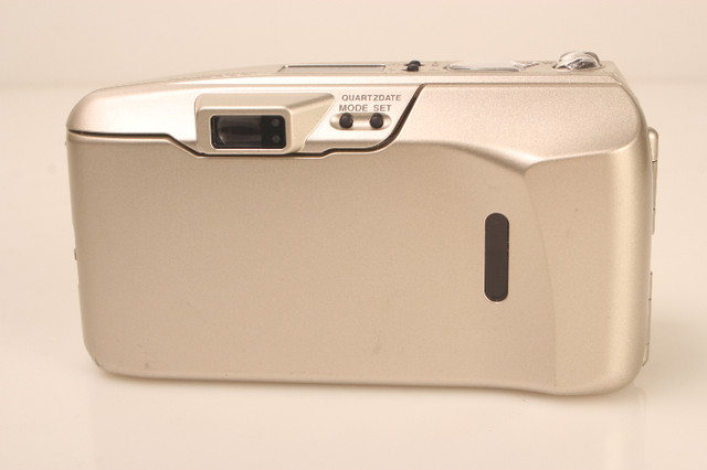 Olympus Stylus 80 mju-III 35mm film camera in Cameras & Camcorders in City of Toronto - Image 4