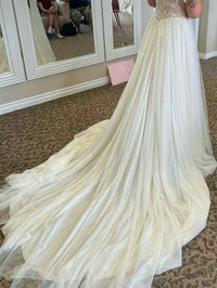 Wedding dress