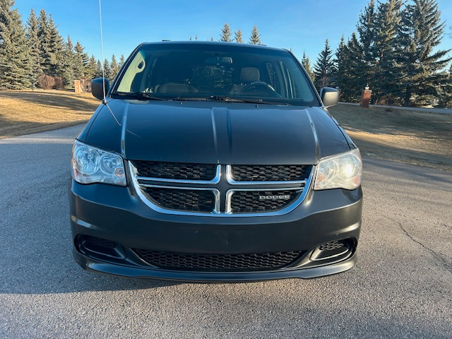 2012 DODGE GRAND CARAVAN in Cars & Trucks in Calgary - Image 3