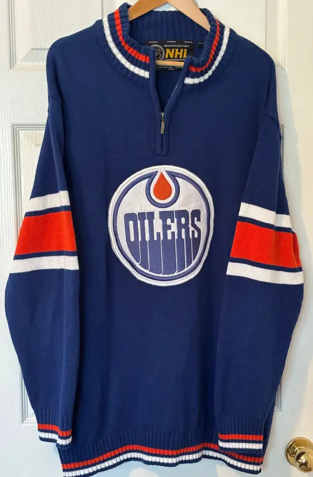 EDMONTON OILERS KNITTED ZIP NECK MENS VINTAGE SWEATER in Men's in St. Albert - Image 2