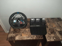 Logitech Steering wheel and foot pedals