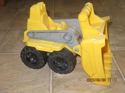 Mega Bloks Lil ' Front Loader Good condition