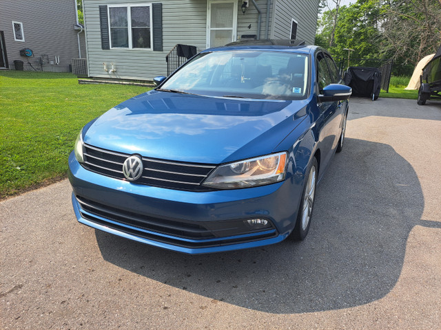 Volkswagen Jetta - 5 speed manual in Cars & Trucks in Trenton