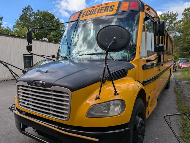 2014 Thomas C2 School Bus64280282447490120