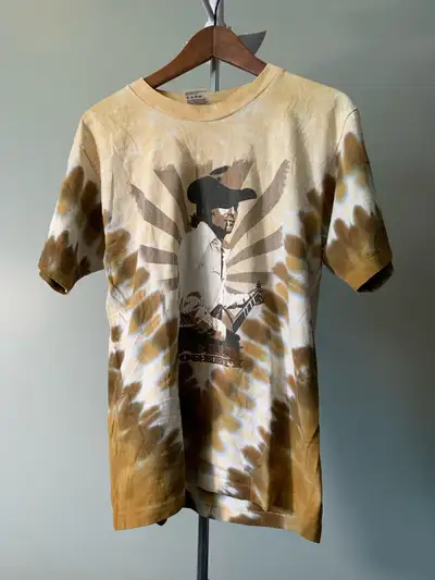 Size men’s medium Pickup in Etobicoke or meet up in GTA can be arranged Shipping available