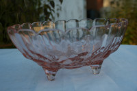 FRUIT BOWL Vintage Rose Coloured Glass with 4 Pedestal Feet