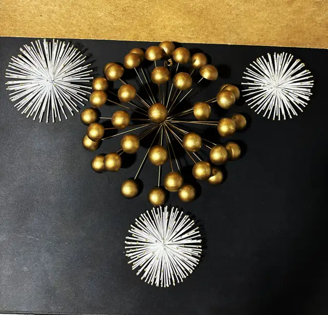 4 Metal Wall Decor in Home Décor & Accents in Ottawa - Image 2