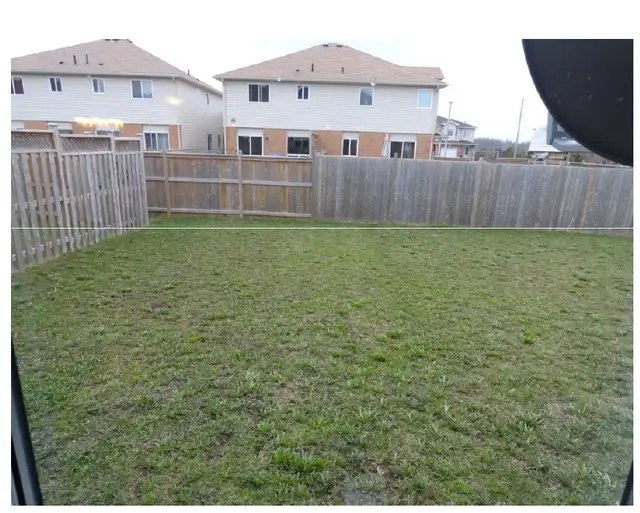 Townhouse for Rent - Southend Guelph