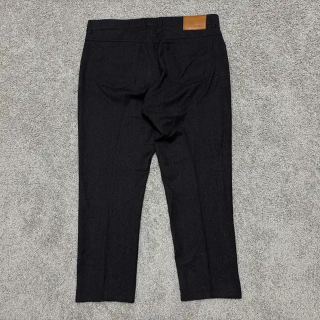 Canali Pants Impeccable 100% Wool 5-Pocket Pants Mens (~35x27) in Men's in Calgary - Image 4