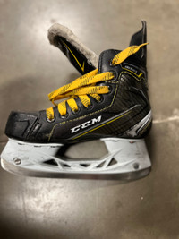 CCM Tacks 9050 Size 1 Skates