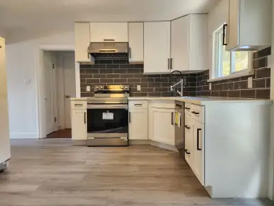 This bright and inviting 140 sq. ft room is available for rent in a well-maintained home featuring b...