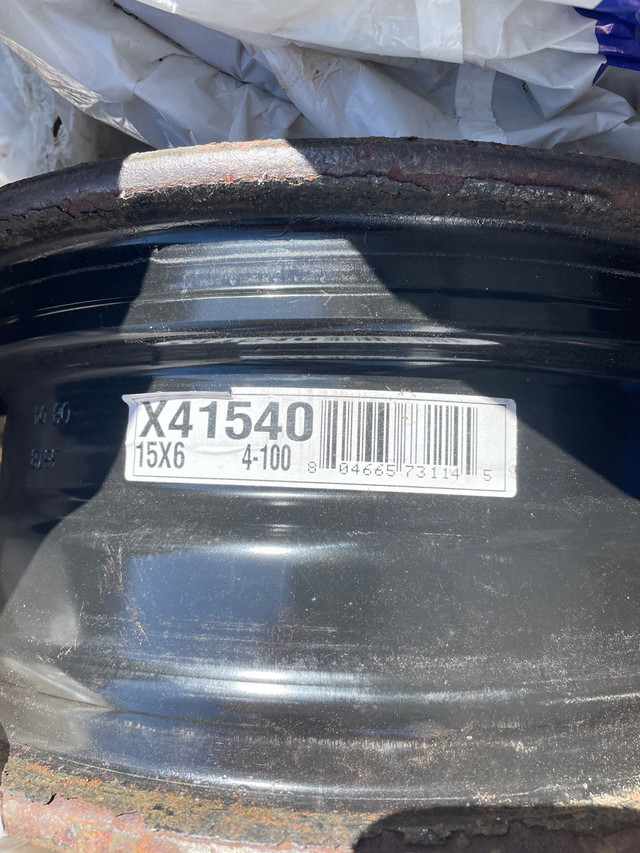 Like new set of 4 summer  tires 195/60 R15 88H in Tires & Rims in Kingston - Image 3