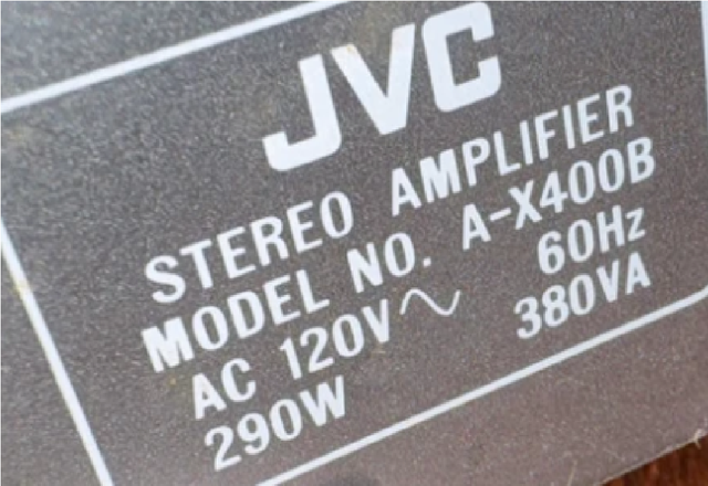 Vintage Super-A JVC A-X400 Stereo  Amplifier w  7-band Graphic in Stereo Systems & Home Theatre in City of Toronto - Image 11
