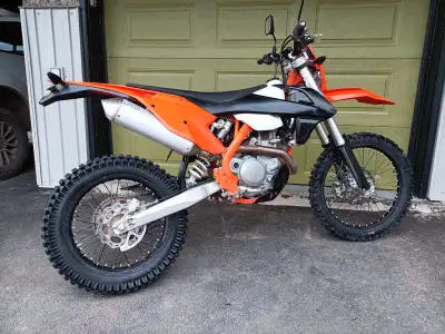 Selling my dual sport bike. Street legal, never used as a snow bike. Reeves pulled, JD Jetting fuel...