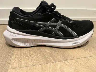 ASICS Women's GEL-KAYANO 30 Running Shoes, size 10, BLACK, View more