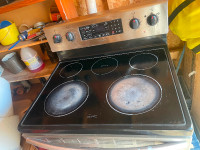 Kitchen stove 100$