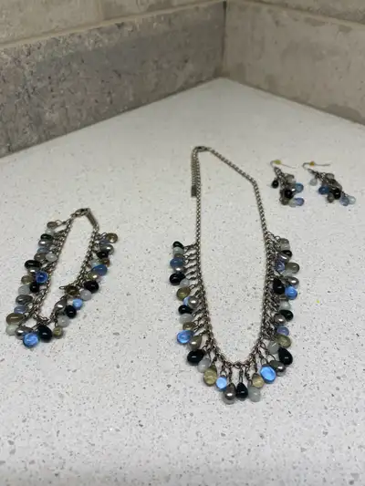 VINTAGE NAPIER BLUE TEARDROP GLASS BEAD BIB SILVERTONE SET, View more