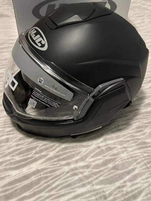 HJC MODULAR HELMET BRAND NEW IN BOX SIZE XL in Motorcycle Parts & Accessories in Charlottetown - Image 2