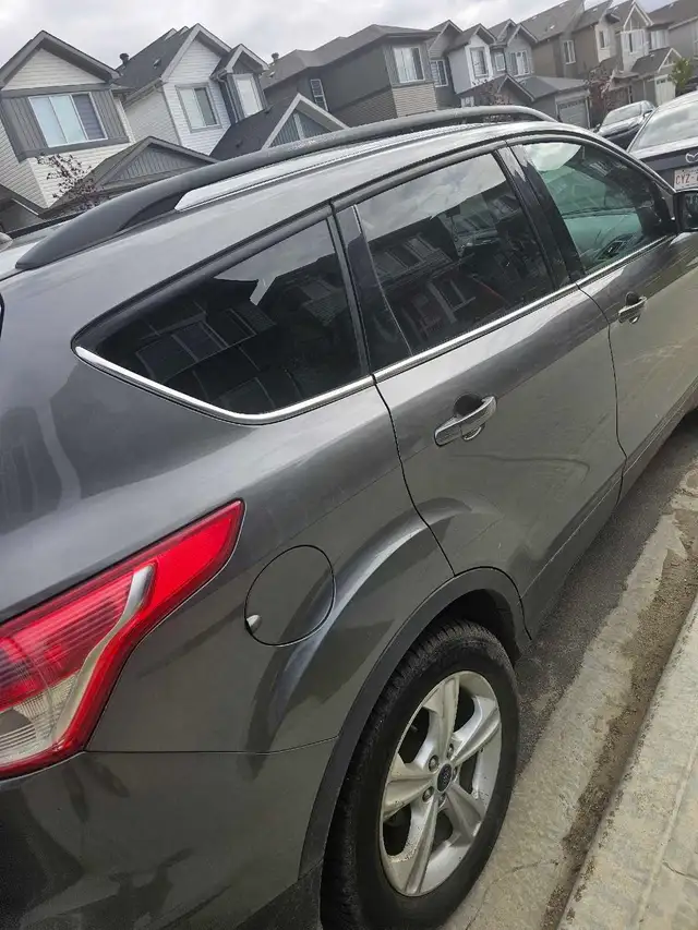 Ford Escape 2014523952991817574401