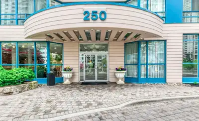 *******NO AGENT PLEASE******** Steps away to Mississauga Terminal, Go Bus, Square One Shopping Centr...