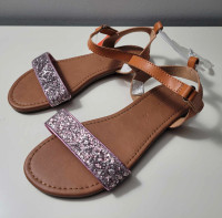 Youth Girls Size 3 Sandals - New