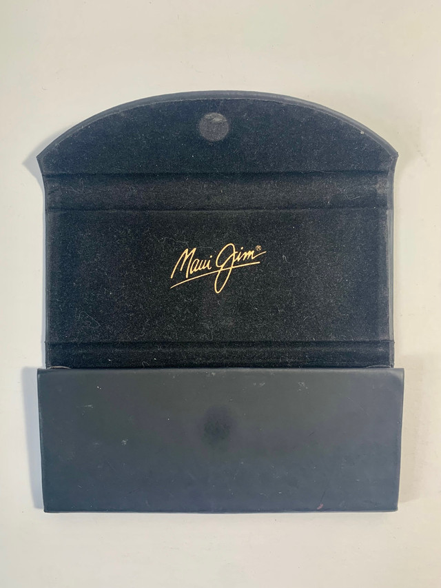 Maui Jim Sunglass Case in Other in Mississauga / Peel Region - Image 2