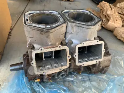 Rotax 800 engine core. From 2001 summit 800. One cylinder in great shape, the other is not. Not sure...