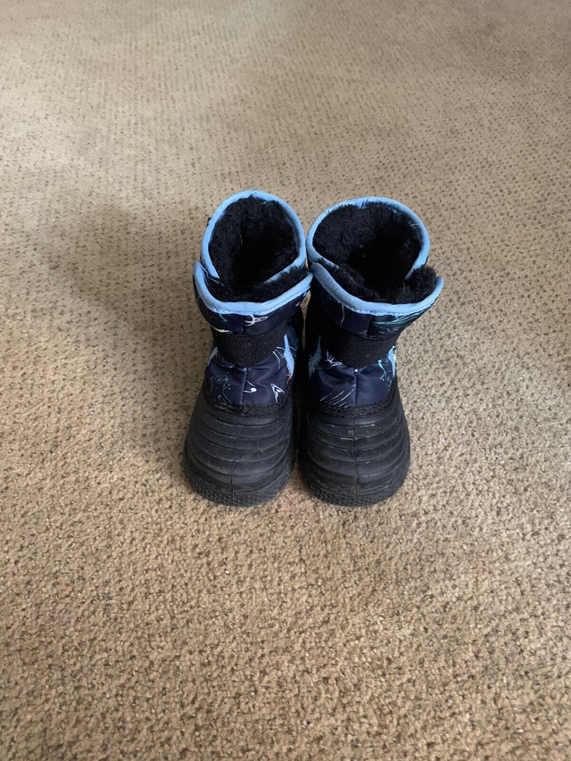 Size 6 winterboots in Clothing - 18-24 Months in Muskoka