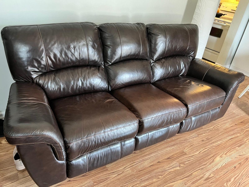 Ashley recliner for sale Chairs & Recliners Ottawa Kijiji