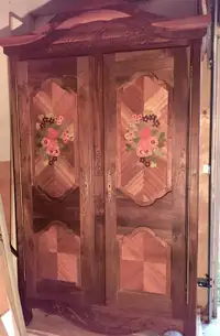 Belle armoire artisanale