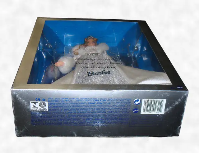 NEW Vintage Mattel Holiday Visions Barbie Winter Fantasy #B2519 in Arts & Collectibles in Oshawa / Durham Region - Image 5