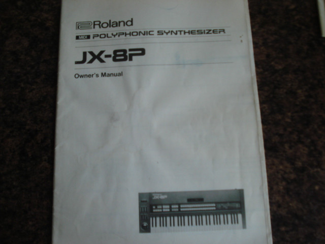 ROLAND JX-8P SYNTHESIZER COMPLETE WITH PG-800 PROGRAMER. in Pianos & Keyboards in Winnipeg - Image 4