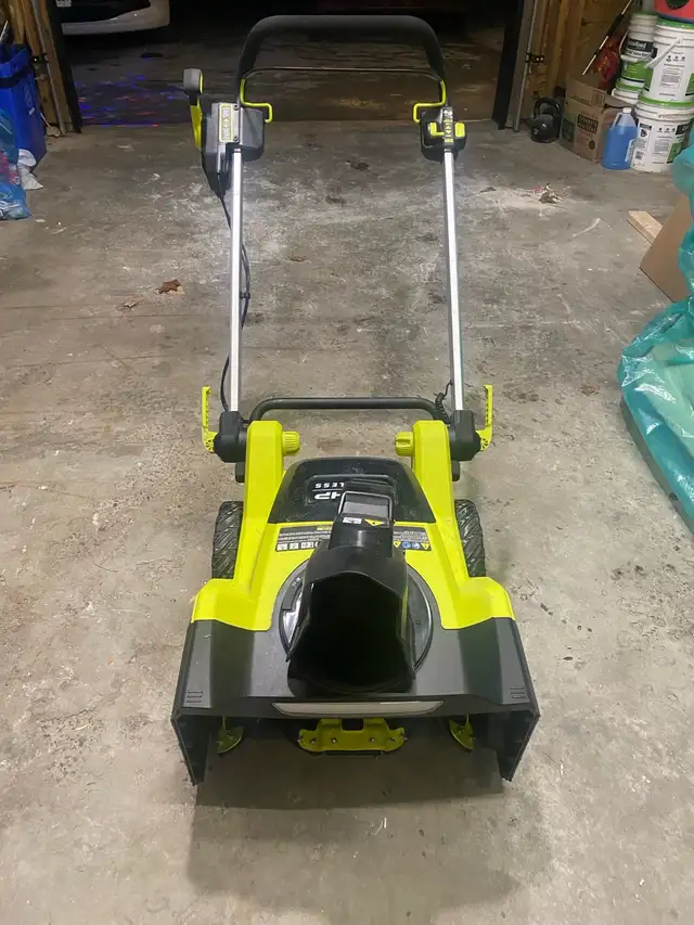 RYOBI 40V HP 21-inch Brushless Cordless Battery Snowblower w in Snowblowers in Ottawa - Image 5