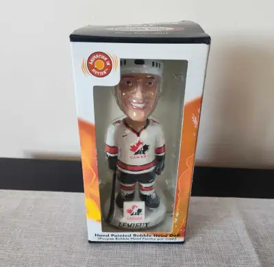 Brand new Mario Lemieux Team Canada Bobblehead 2002 Olympics, View more