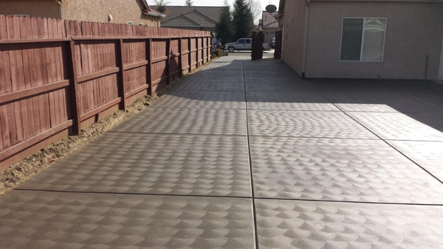 concrete driveways in Brick, Masonry & Concrete in Windsor Region