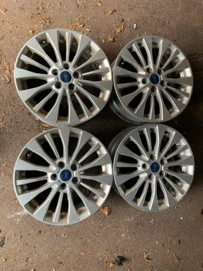 Ford Focus Rims Alloy 17inch 5 x108 225/50/17