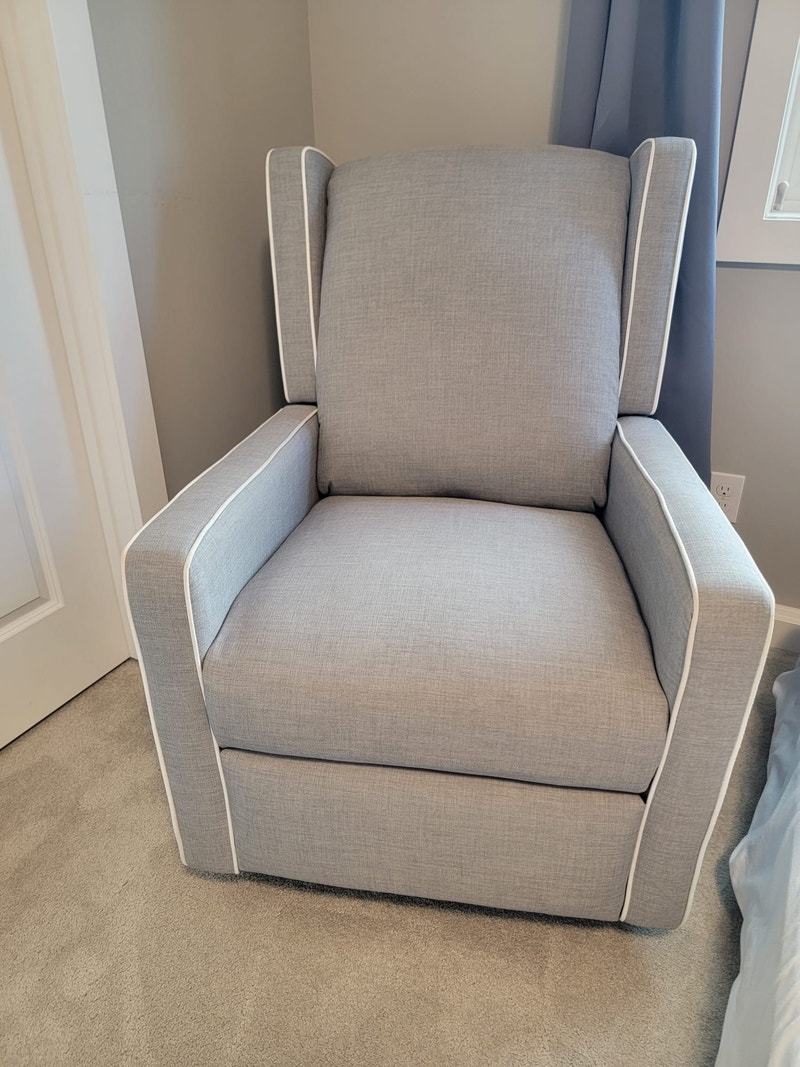 Baby Knightly Swivel Reclining Glider Feeding & High Chairs Calgary