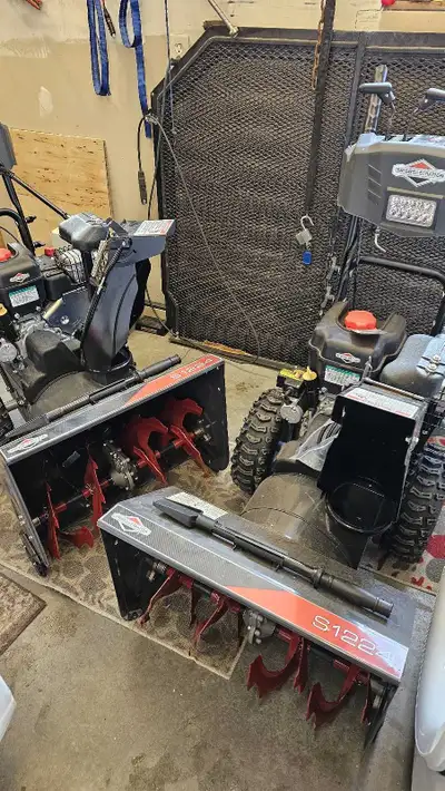 2x Snow Blower 2Stage Briggs & Stratton 24", View more
