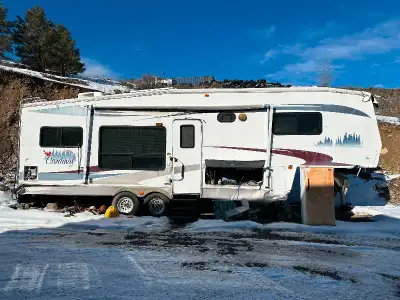 30’ 5th wheel for sale, has minor damage. ICBC says it can't be insured so selling for parts and app...