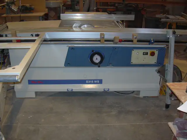 SCM MiniMax Sliding Table Scoring Saw