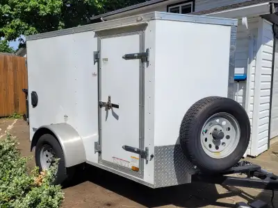 Continental Cargo trailer with swing away jack